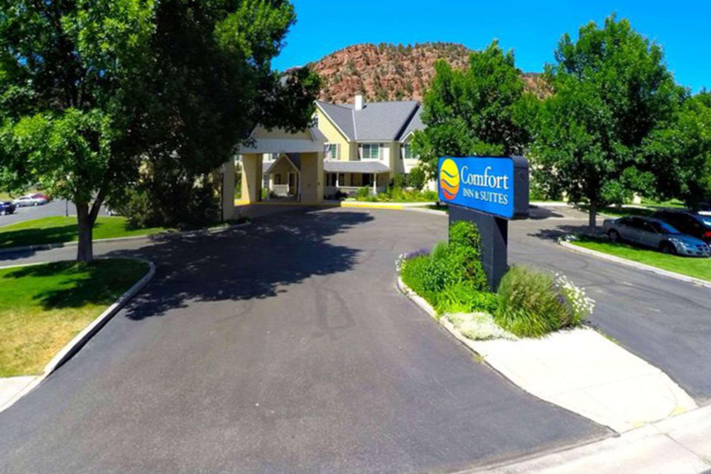 Comfort Inn & Suites Carbondale On The Roaring Fork Экстерьер фото